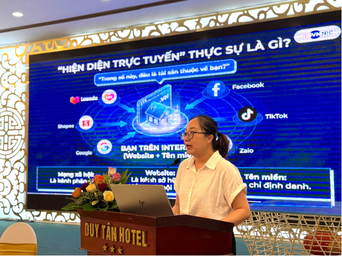 Huế .VN